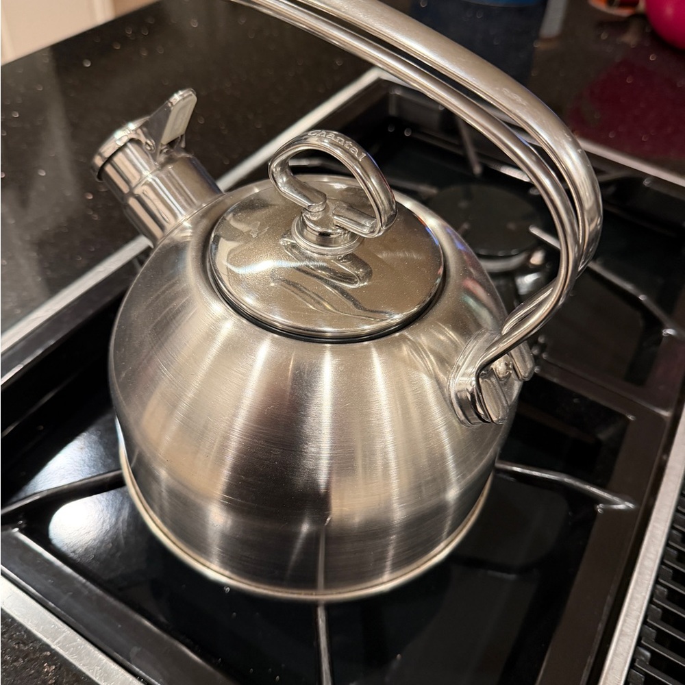 Chantal Stainless Whistling Tea Kettle - Picture 3 of 5